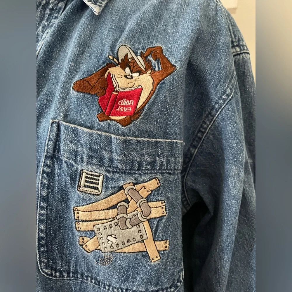 Vintage 1999 Warner Bros Taz the Tasmanian Devil embroidered denim button S - Picture 2 of 7